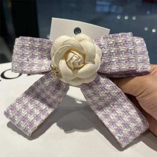 Presilha Laço Tweed Lilás Camélia Creme