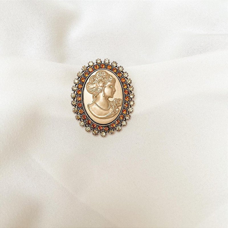 Broche Seraphina