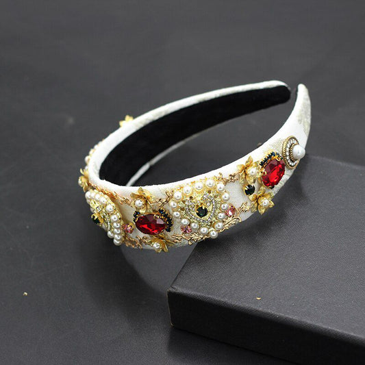 Tiara Alice Branca