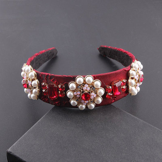 Tiara Cora