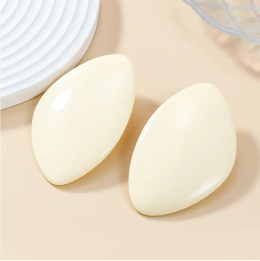 Brinco Tiyi Creme